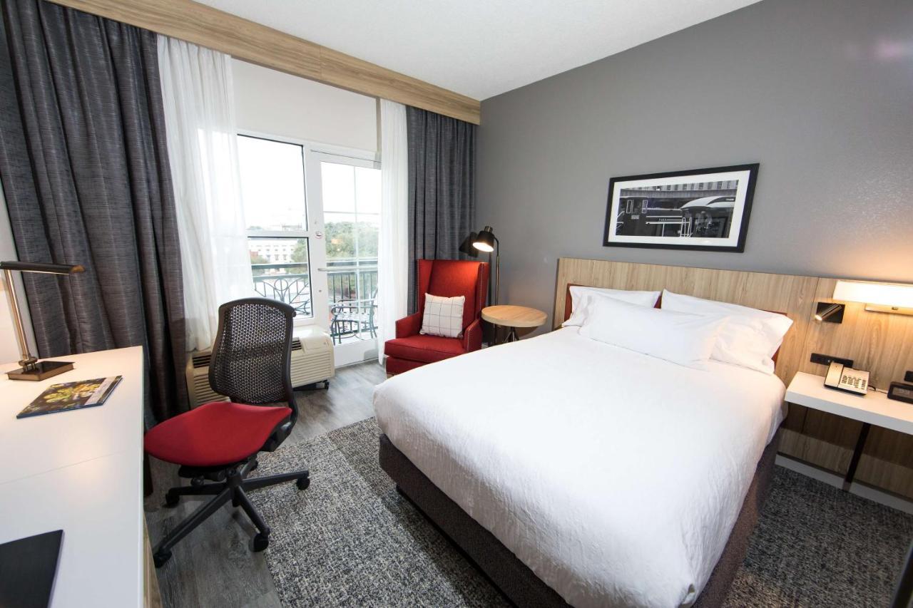 Hilton Garden Inn Savannah Historic District Экстерьер фото