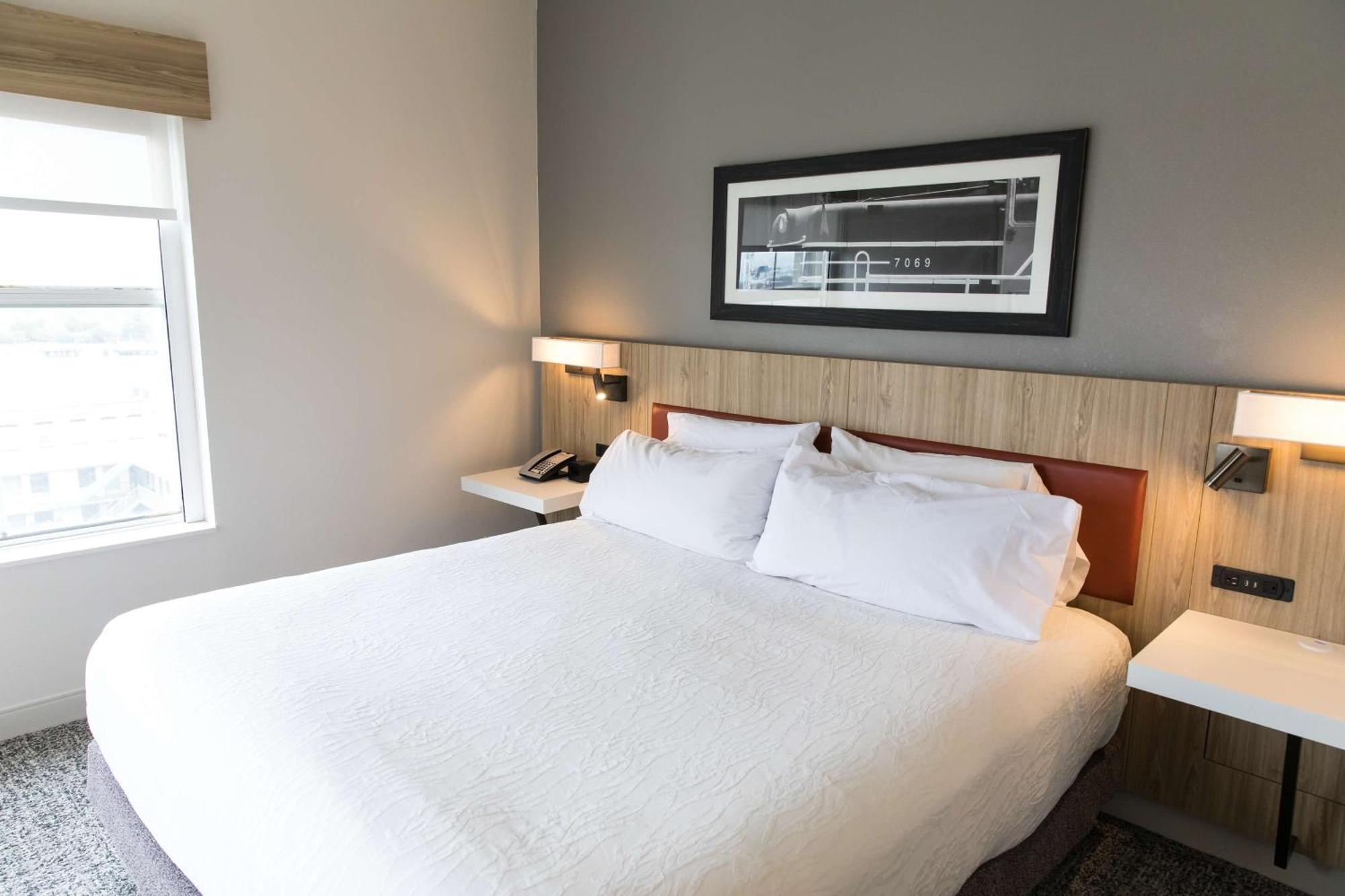 Hilton Garden Inn Savannah Historic District Экстерьер фото